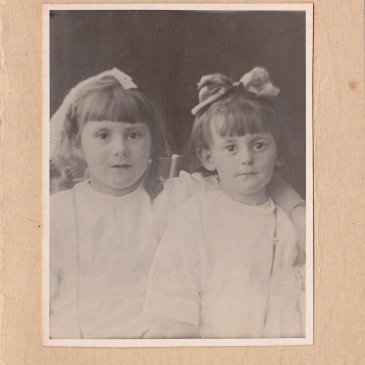 Eva and Hilda Nevin 1923